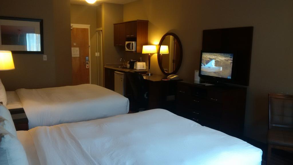 Sigma Inn & Suites Hudson'S Hope Hudson Hope Εξωτερικό φωτογραφία