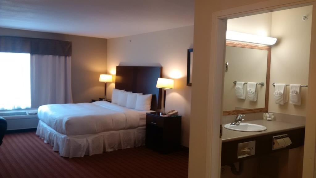Sigma Inn & Suites Hudson'S Hope Hudson Hope Εξωτερικό φωτογραφία