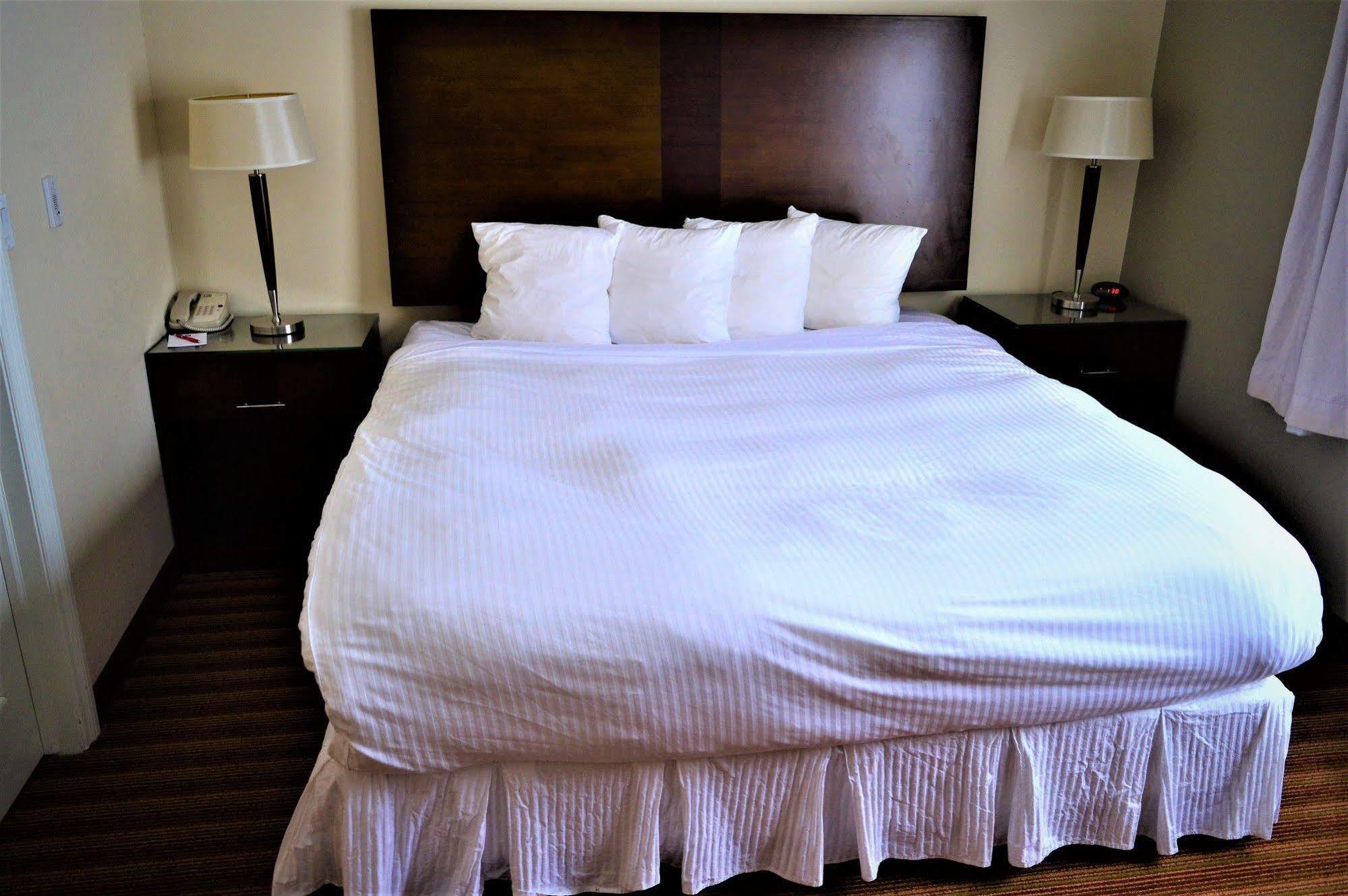 Sigma Inn & Suites Hudson'S Hope Hudson Hope Εξωτερικό φωτογραφία